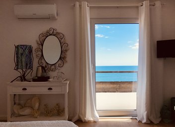 A Villa by the Sea - Room "Suite do Ilhéu"