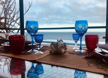 Dinner by the Sea